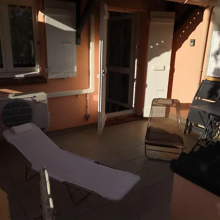 Apartment Plage, Agreable, Refait A Neuf, Lit, Reactif, Terrasse, Soleil, Paisible. Saint-Cyprien (Pyrenees-Orientales)